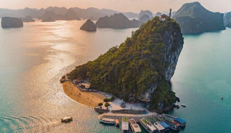 22ccdab7-gioi-thieu-ve-dia-diem-du-lich-ha-long-4996614-750x433-6849721-4283600-3689153-3661860-5194461-9395326-7387841-4077382