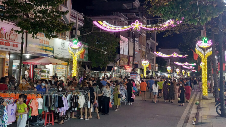 43df3891-xe-ha-noi-mong-cai-ben-giap-bat-5433386-750x423-9506393-9483606-1222840