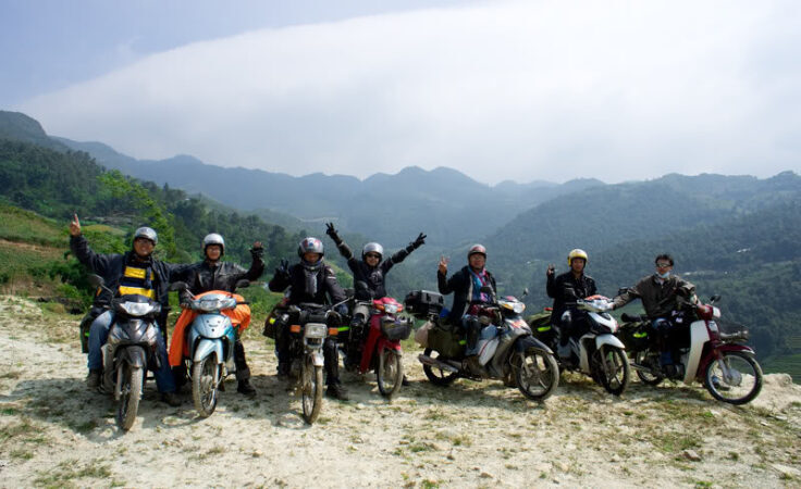 4c4aa324-thue-xe-may-tai-dao-quan-lan-2819128-736x450-7026590