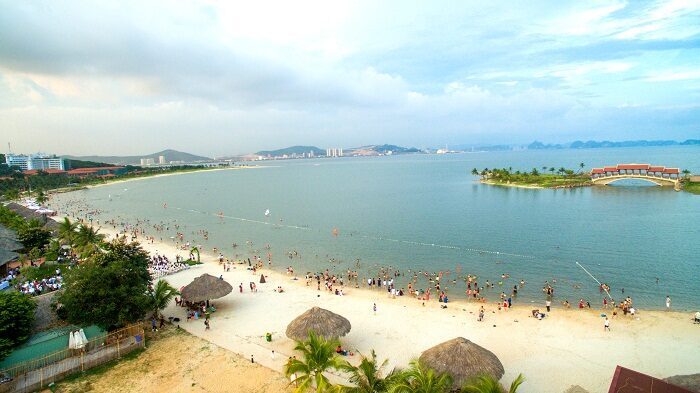 4e39c256-bai-tam-tuan-chau-3217474-8477403-3071719
