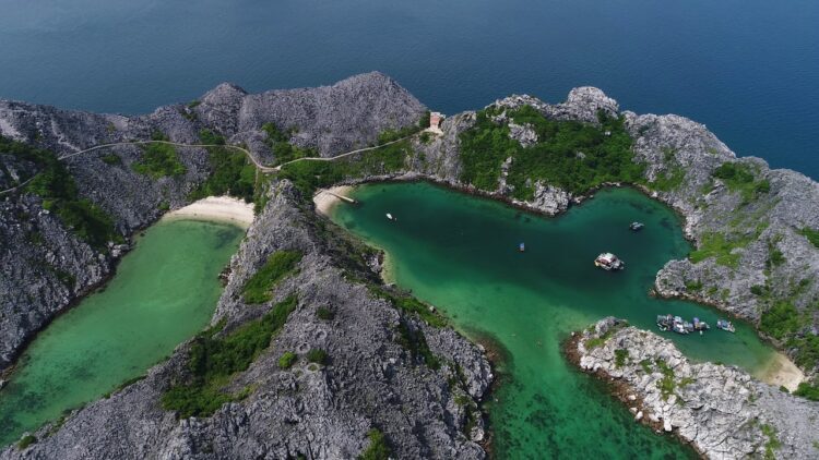 58d86a65-du-lich-dao-long-chau-hai-phong-5504165-750x422-5278483