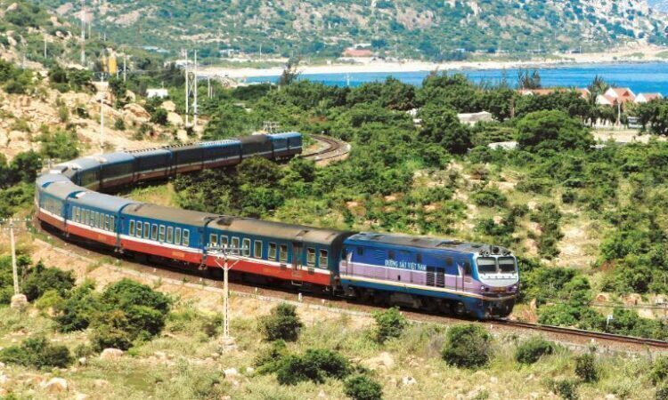 5d6f5ee4-nha-ga-lao-cai-2652229-750x450-1502492-4799171-9808903-5694672-2975021-9245122