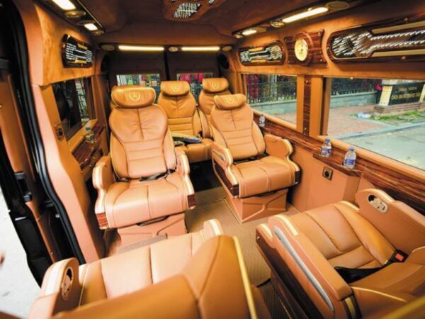 63562214-xe-limousine-ha-noi-di-van-don-9202491-600x450-6726172-5601857