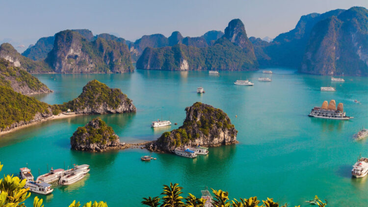 63709331-toan-canh-vinh-ha-long-quang-ninh-5036828-750x422-9860586-3557380-4085330-7046773-9945570