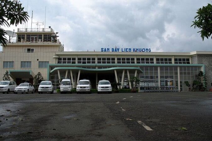 7e611754-san-bay-lien-khuong-tam-ngung-hoat-dong-7962748-675x450-2999922-9249072-3494325