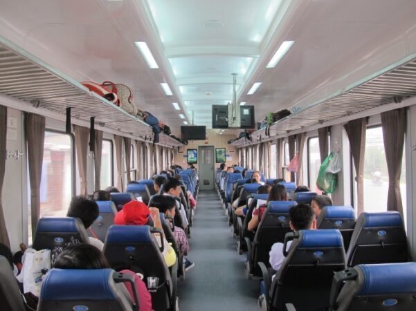 8b701759-tau-se-sai-gon-di-quy-nhon-6691291-601x450-1746932-8323422-5781286-6144467-2623112