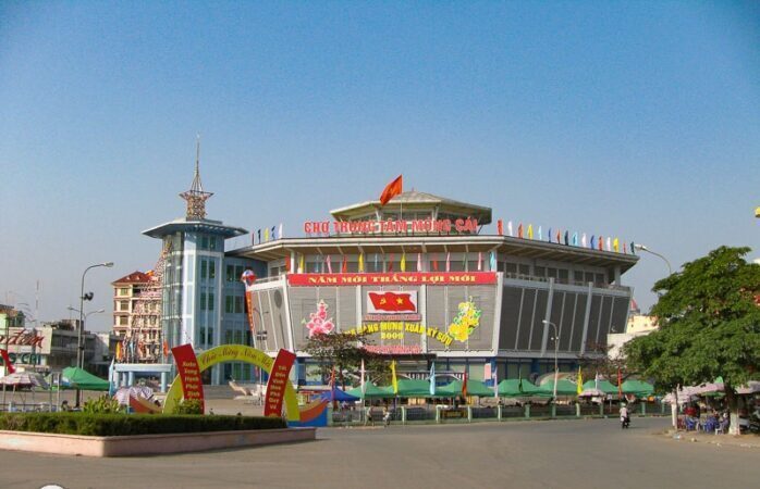 90b98639-ben-xe-bai-chay-di-mong-cai-9181297-698x450-6264836-6156631-3316083