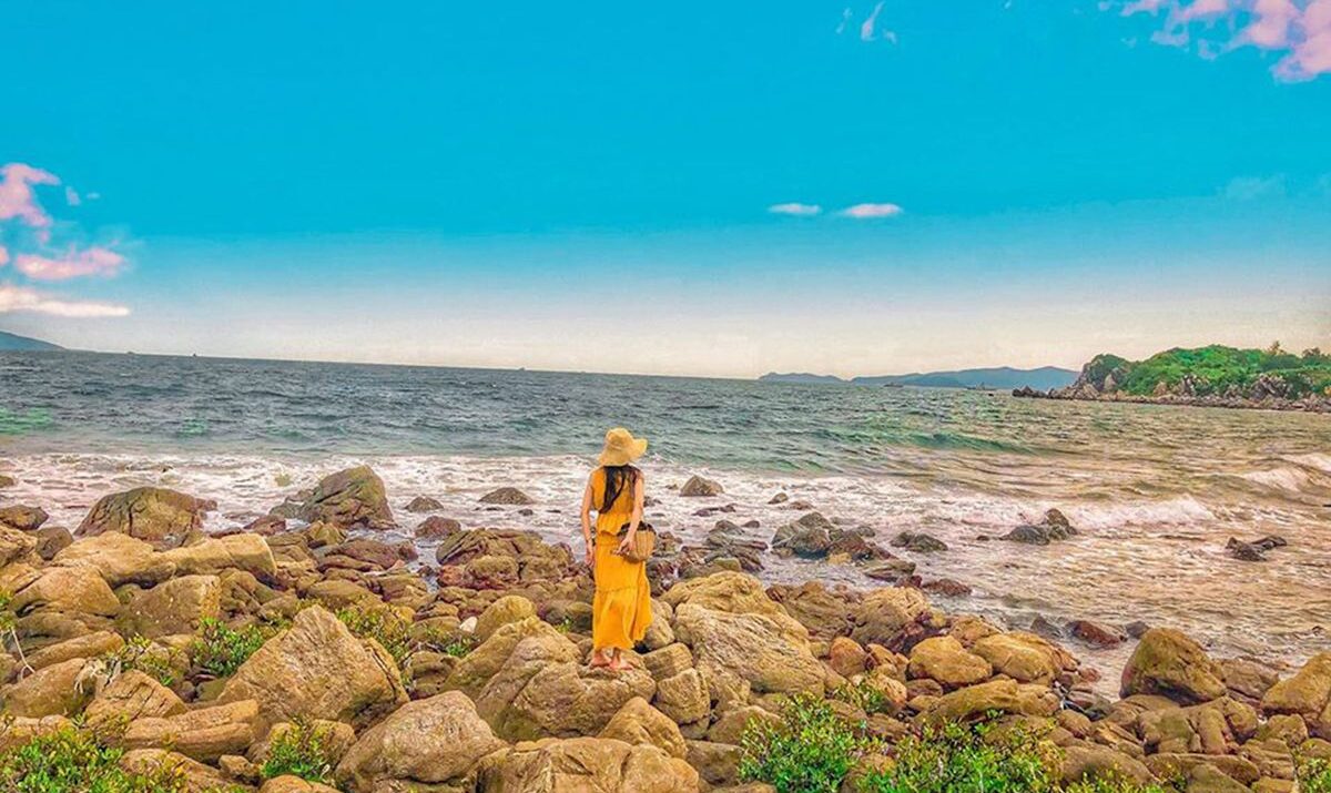 bãi biển quan lạn quảng ninh
