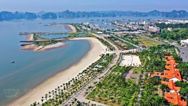 cbb07c4d-cac-dia-diem-du-lich-ha-long-7871933-750x422-7716222-7270466-8045259-9845211-1131883-5146107-8624391