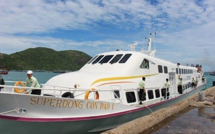 f0b8c412-tau-cao-toc-tu-soc-trang-di-con-dao-5173375-721x450-4152786-8036814