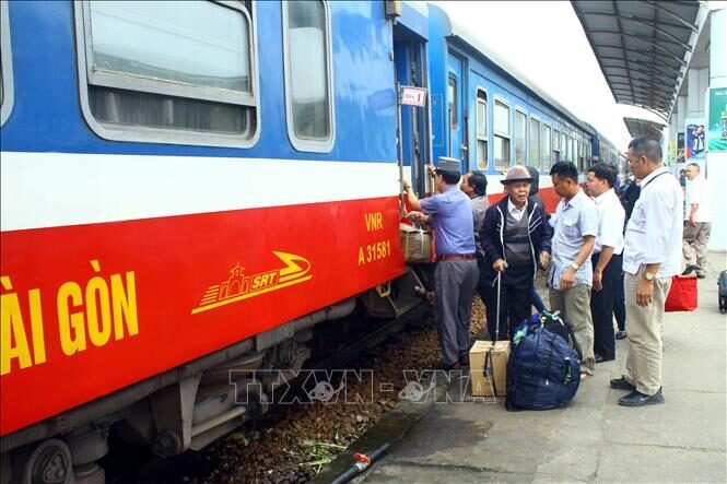 f9fe2425-ga-vinh-di-ha-noi-9824758-8308024-7194049