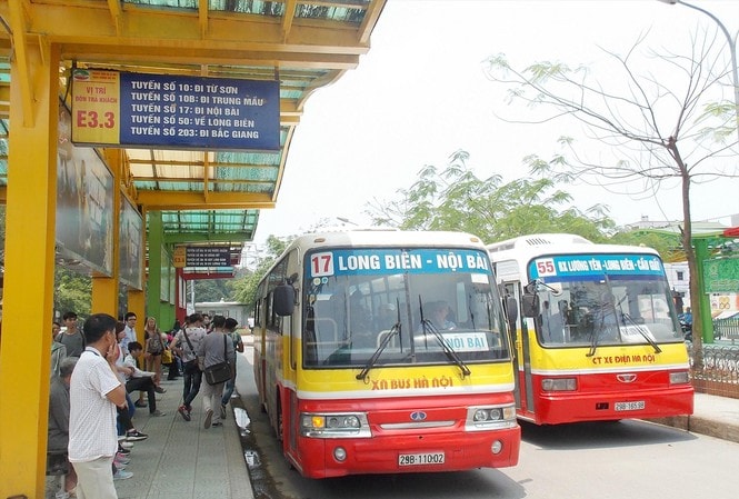Xe buýt Hà Nội: Nhiều nhưng chưa thuận tiện