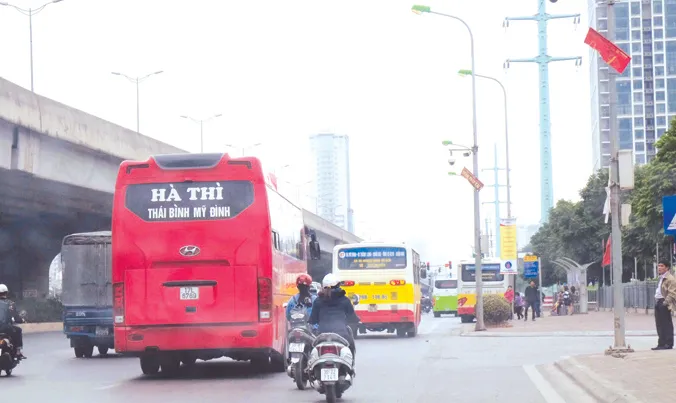 Nhiều nhà xe bỏ bến để chạy chui