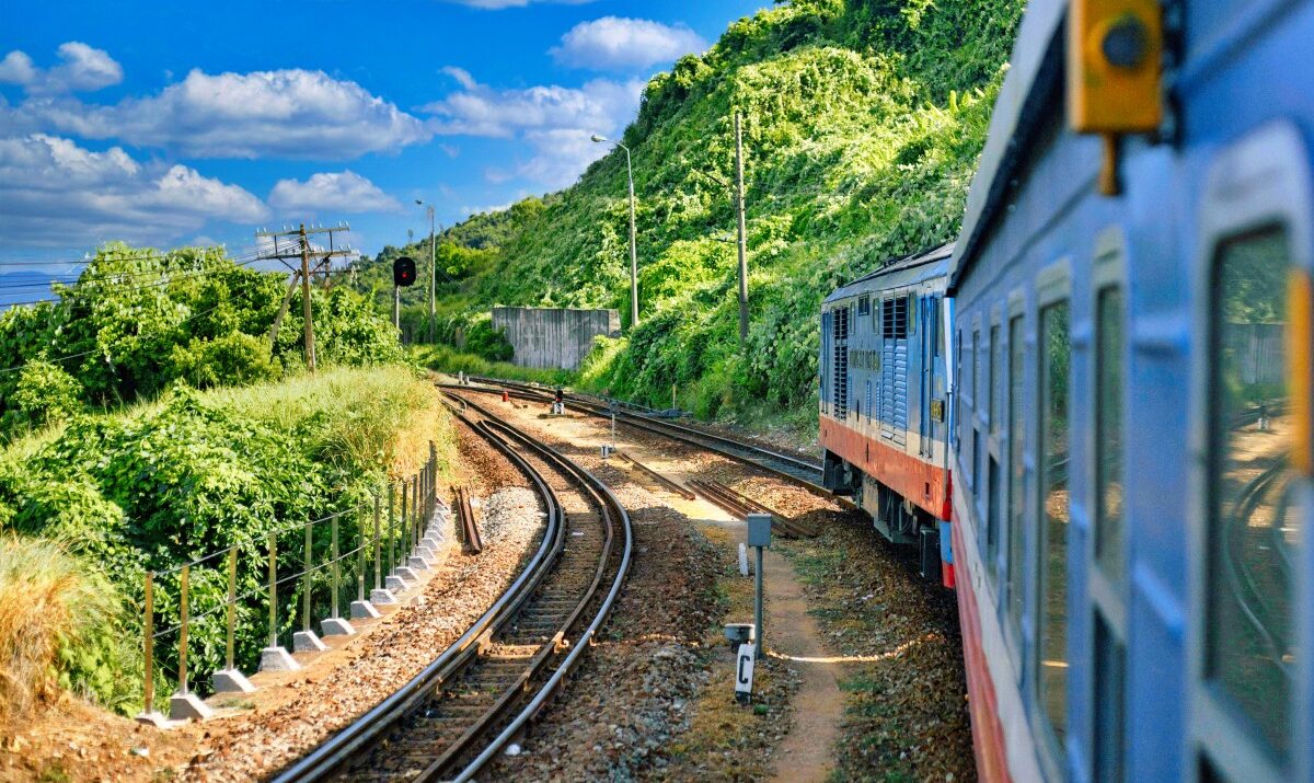 giá vé tàu hoả đà nẵng huế