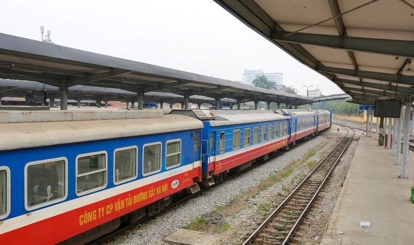 Vẫn tạm dừng hoạt động tuyến đường sắt từ Hà Nội đi Lào Cai; tuyến Hà Nội -  Hải Phòng hoạt động trở lại bình thường