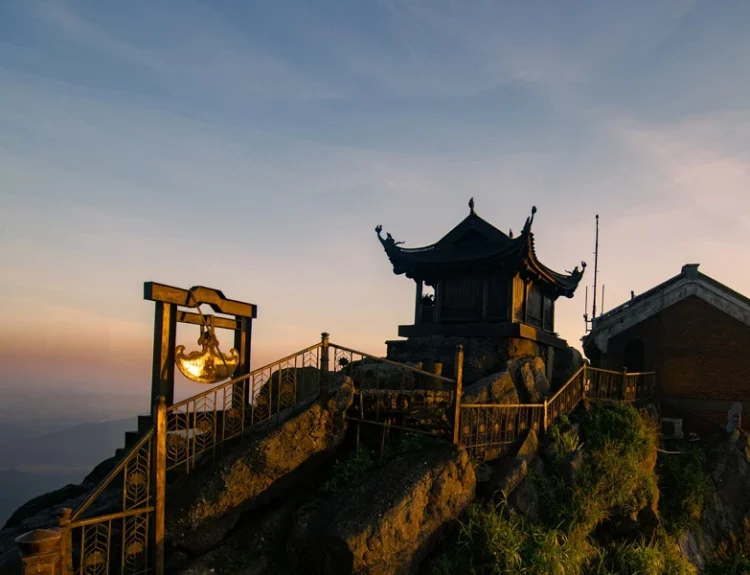 địa điểm du lịch uông bí