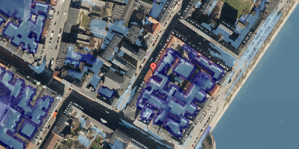 Ekstrem regn på Ravnsborggade 8, 1. th, 2200 København N