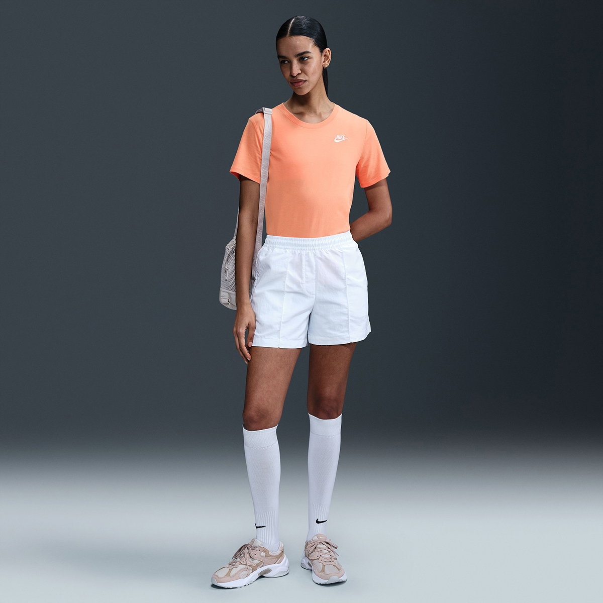 Nike Club Kadın Turuncu Günlük Stil T-Shirt DX-