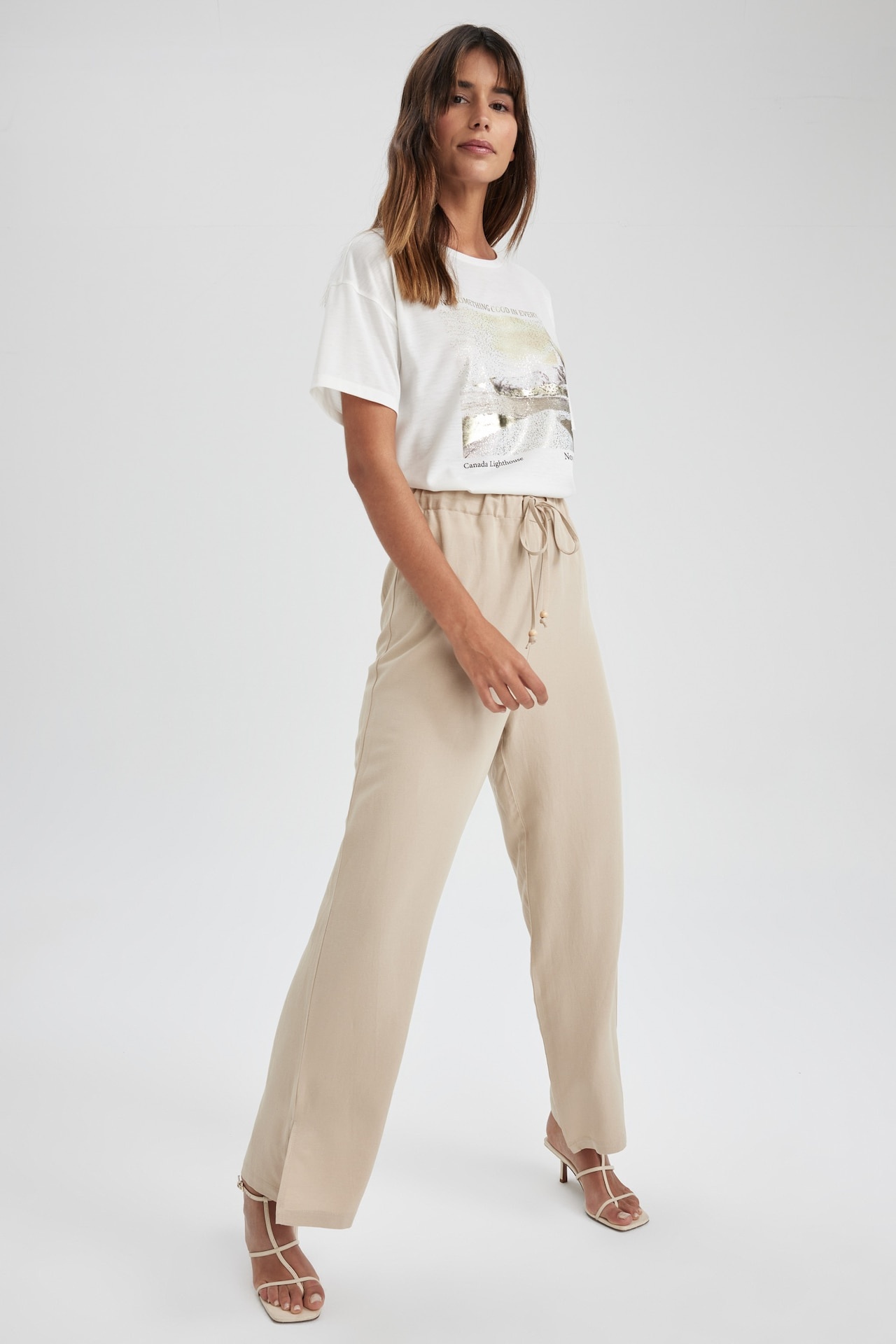 DeFacto Kadın Straight Fit Normal Bel Uzun Keten Karışımlı Pantolon, Bej