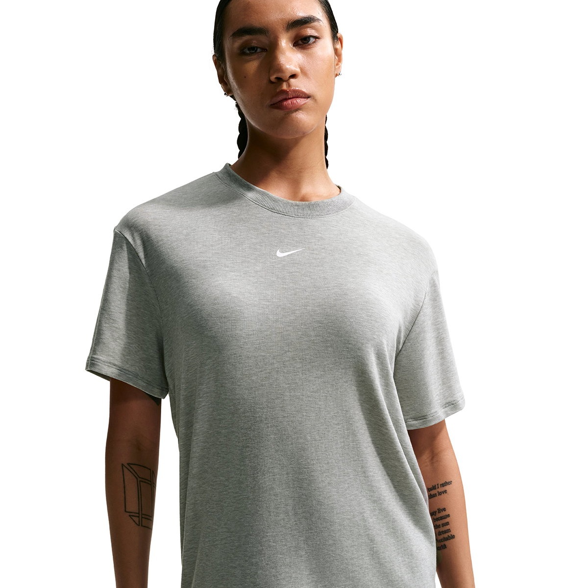 Nike One Relaxed Dri-Fit Kadın Gri Antrenman T-Shirt FN-