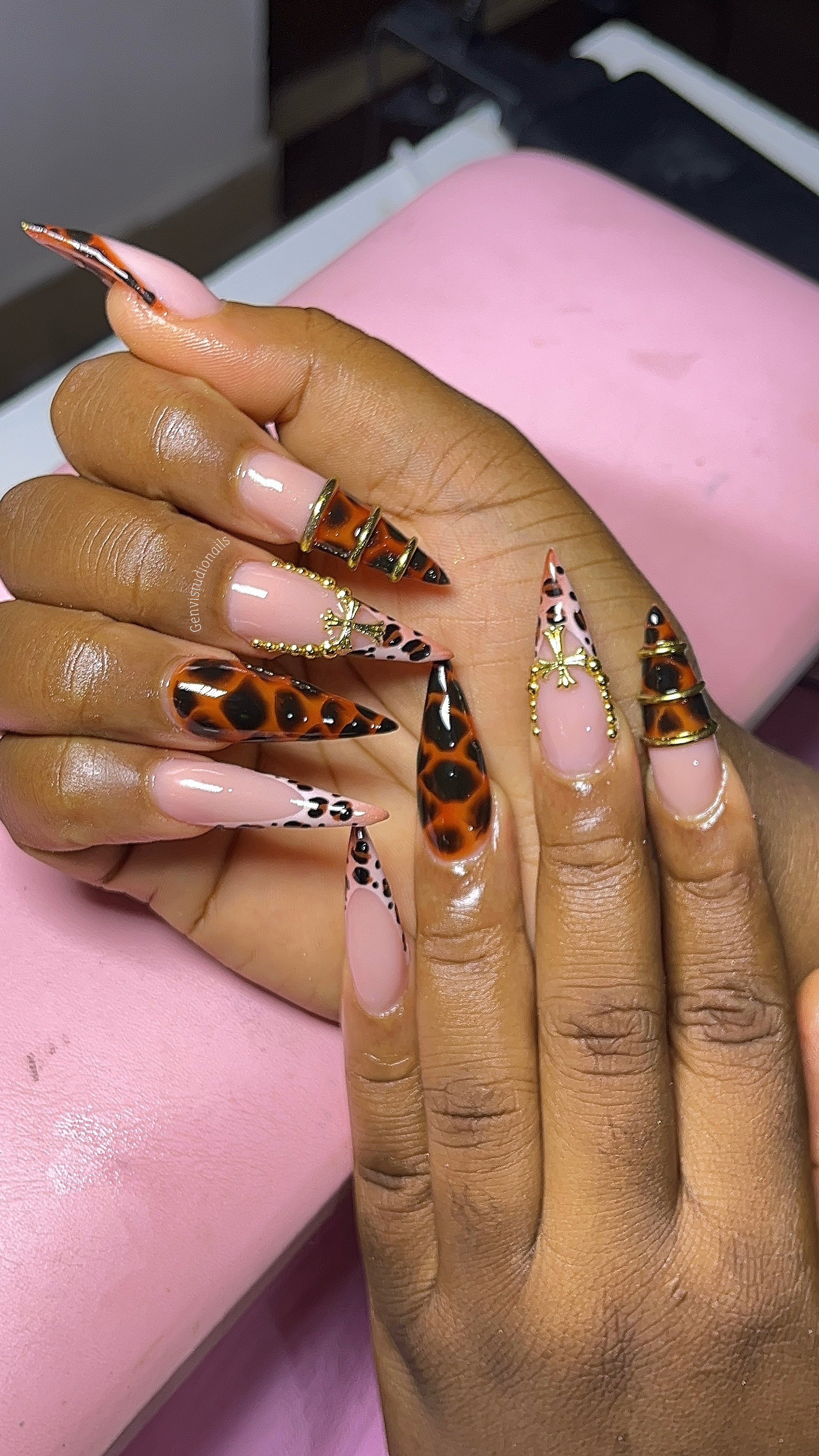 Acrylic service TIER 3