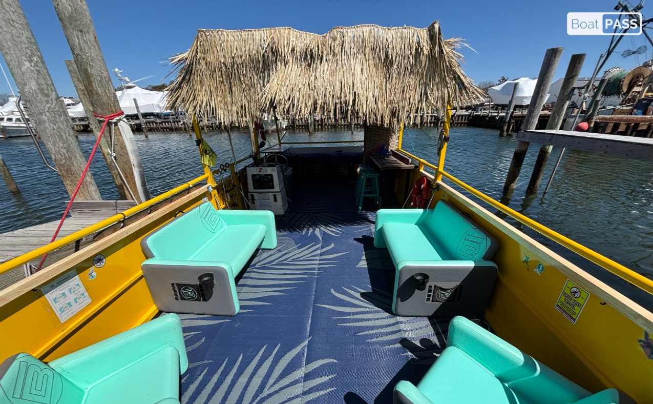 Hamptiki II Tiki boat