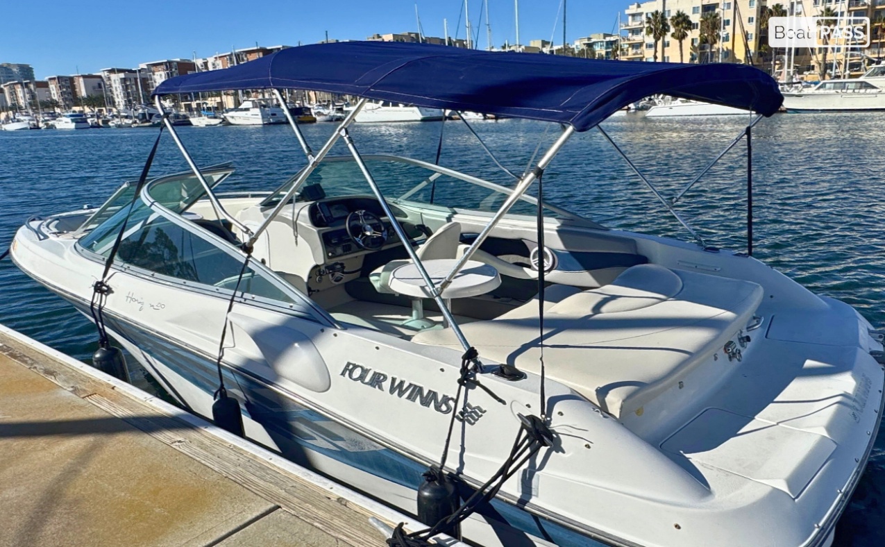 Four Winns - Marina del Rey Horizon