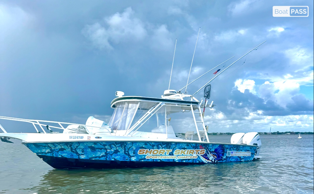 Short Skirts Blackfin Salt Shaker 300 Custom