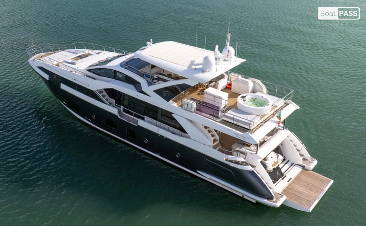 Cloud 9 Azimut 27M Grande