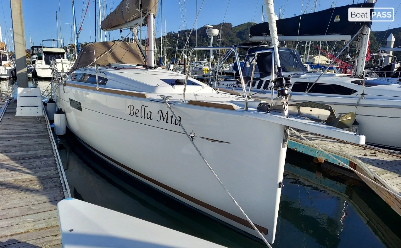 Bella Mia Jeanneau Sun Odyssey 349