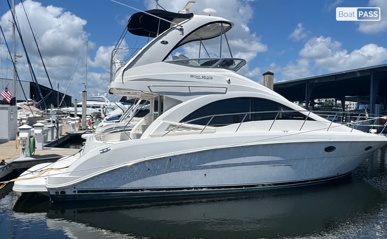Knot On Call Sear Ray 390 Sedan Bridge