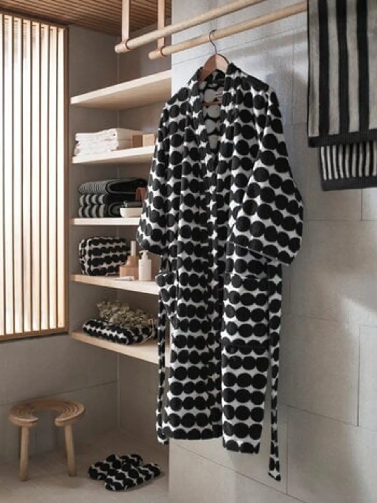 Marimekko Accappatoio Räsymatto, nero - bianco | Finnish Design ShopMenuCercaFinnish Design ShopWishlistPagamentoAssistenza ClientiCarrello