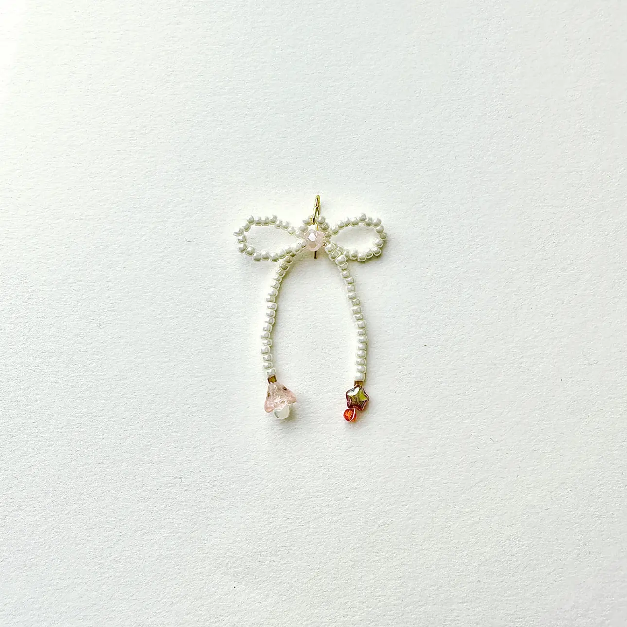 Bow Earring - Ivory