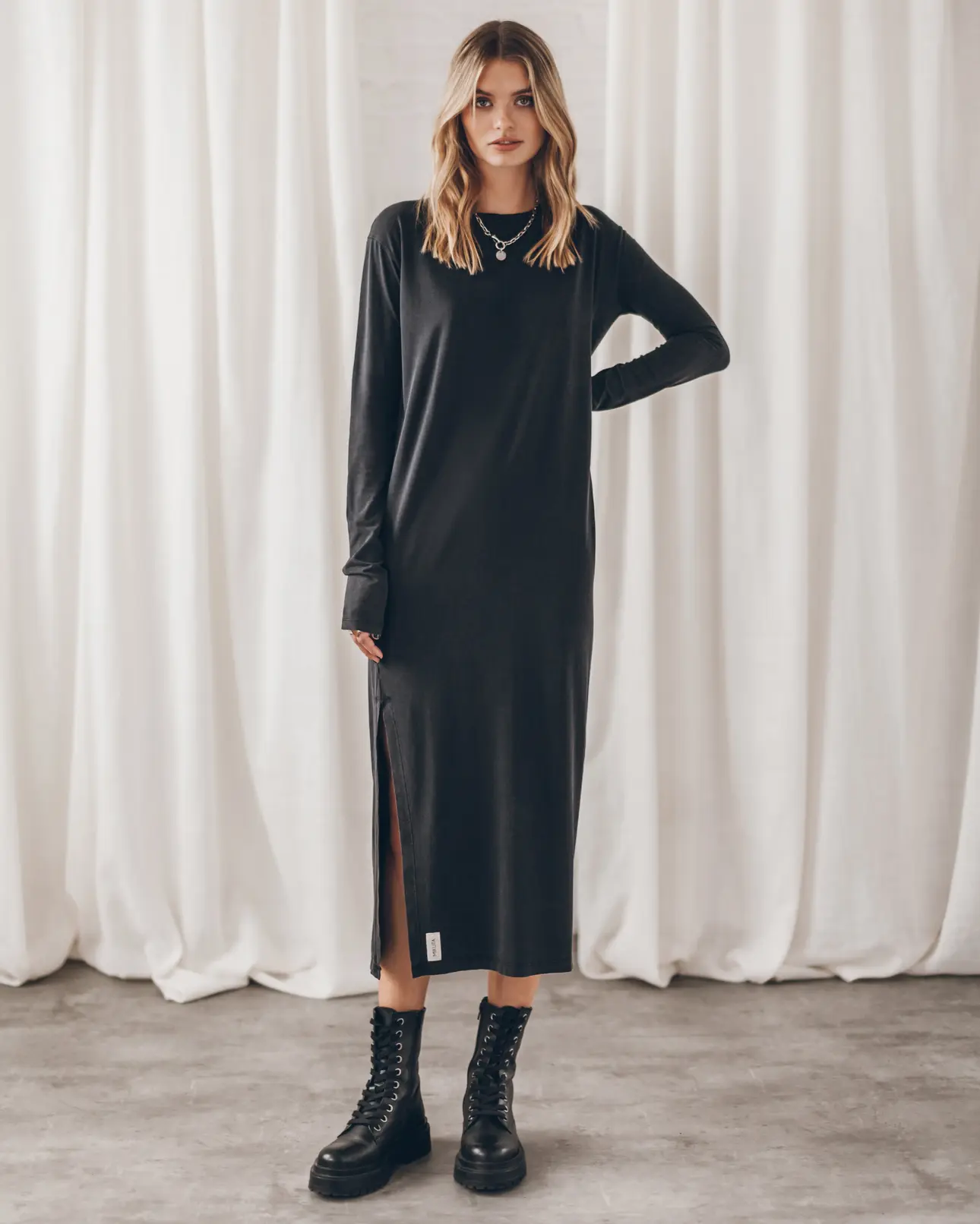 The Dark Longsleeve Dress