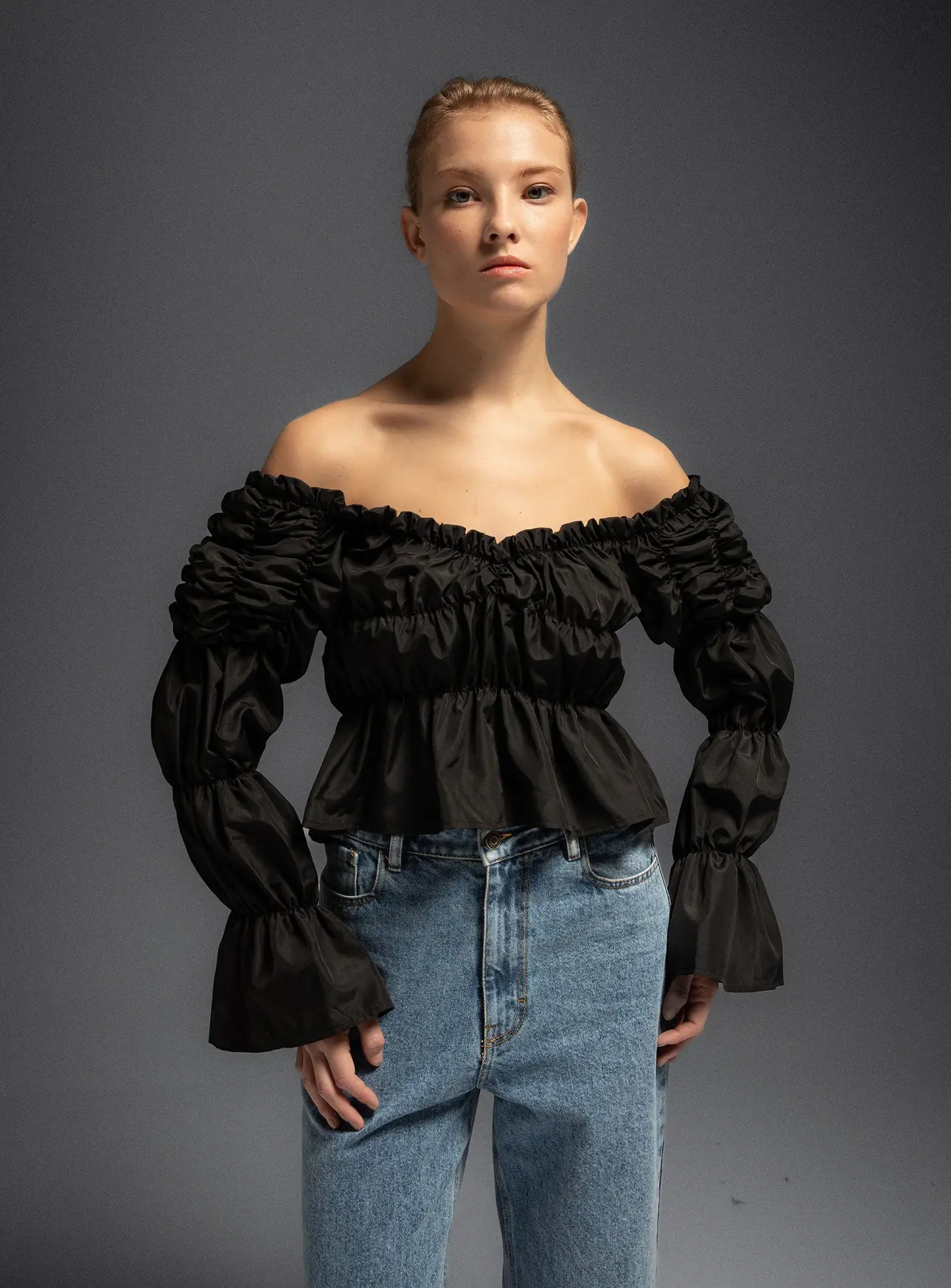 SADIE BLACK RUCHED BLOUSE