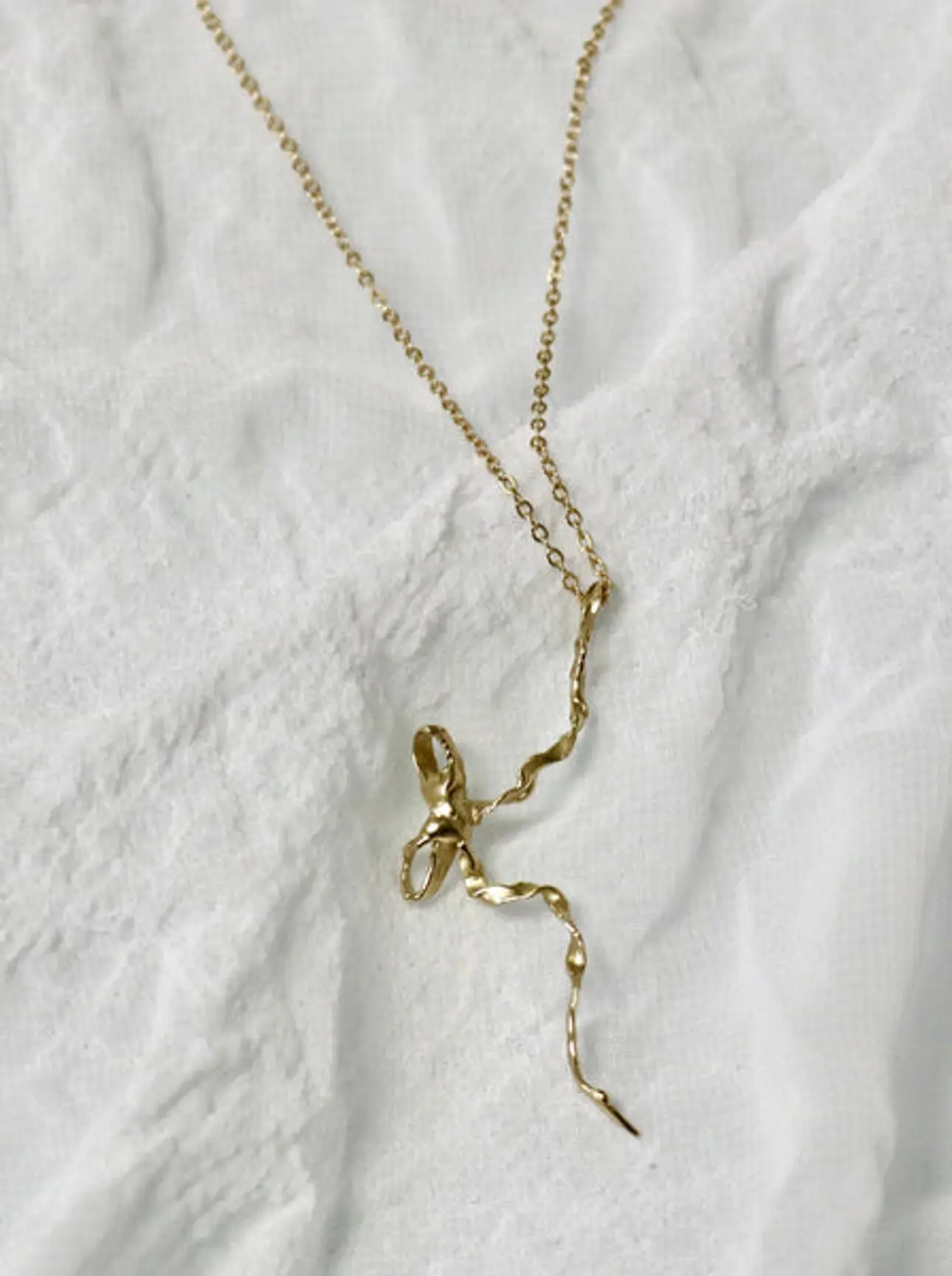 Burnt Bow Necklace - Gold – APOC STORE