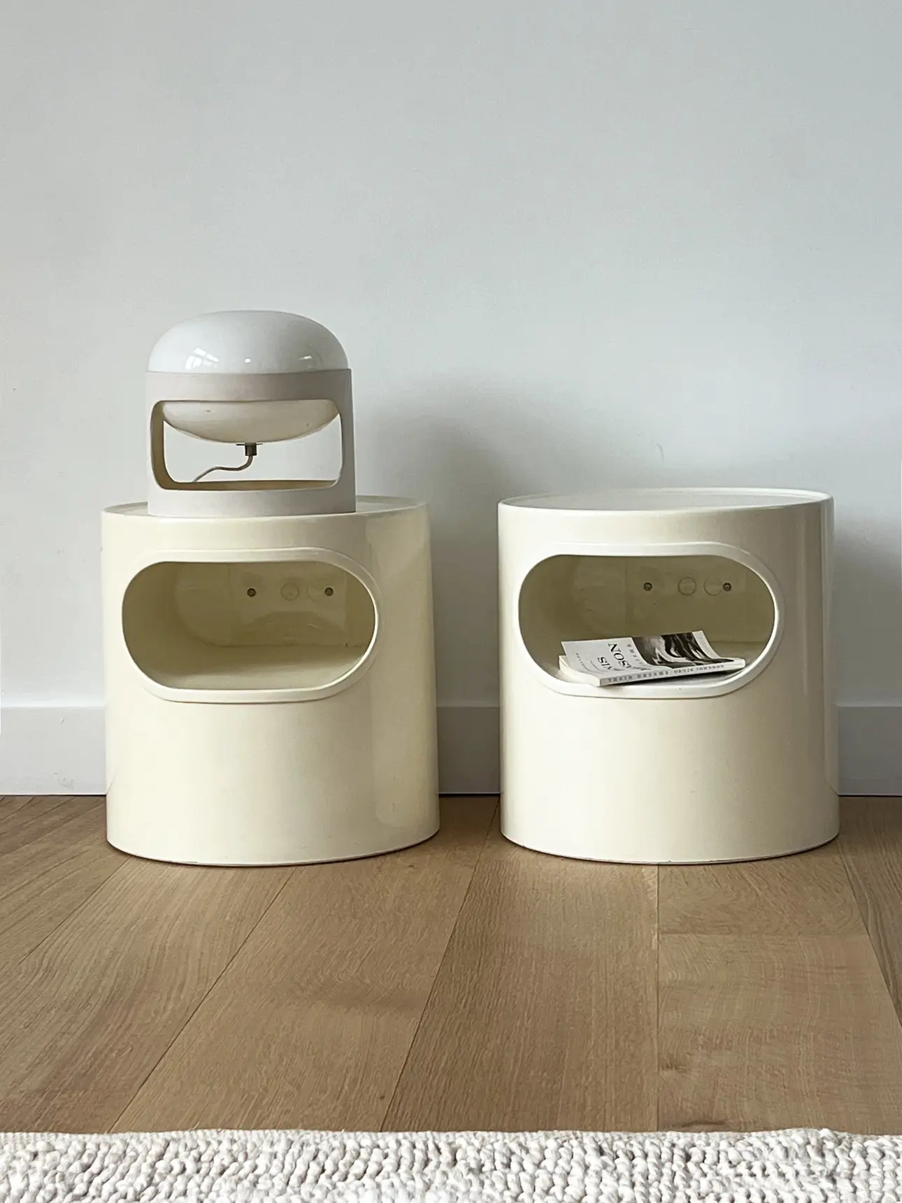 Pair of Cream Giano-Giano-Vano Fiberglass Nighstands by Emma Gismondi Schweinberger for Artemide