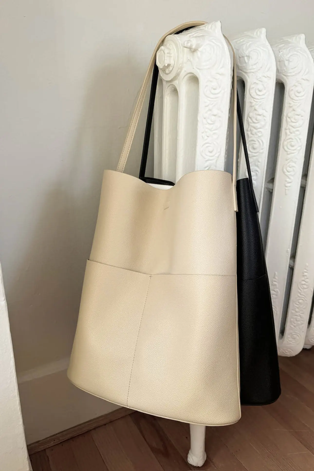 VEGAN LEATHER TOTE BAG