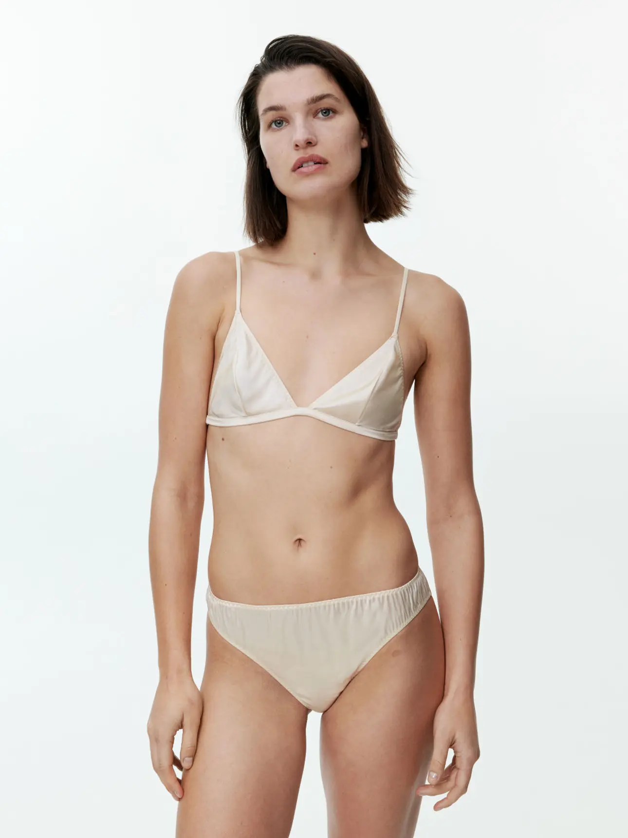 Silk Soft Bra - Sand - ARKET CZ