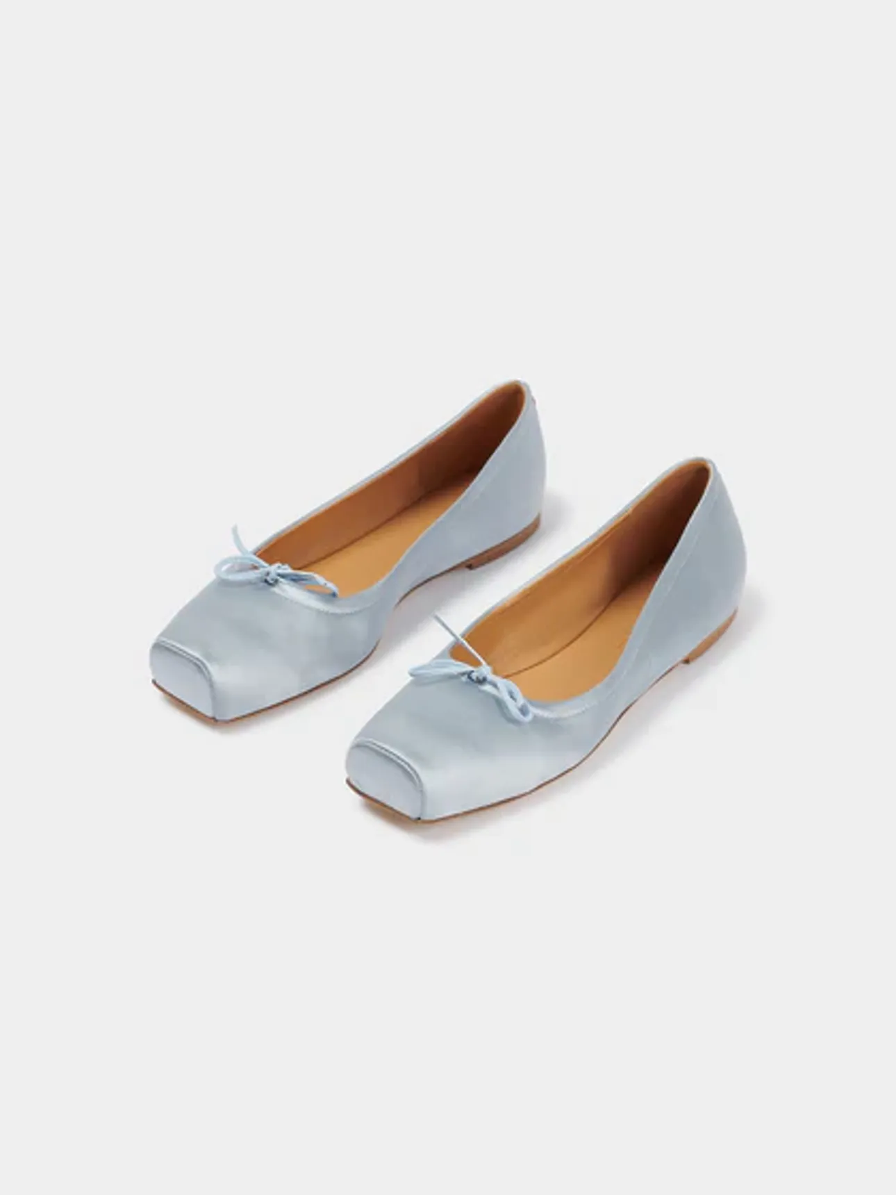 Gabriella Satin Ballet Flats
        
        
        
            – Aeyde