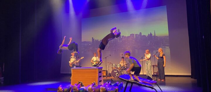 Driedubbel feest in Stadstheater De Bond!