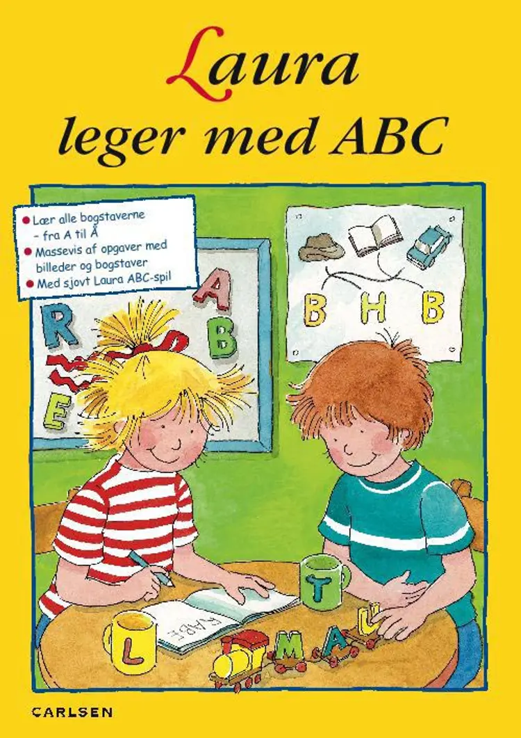 Laura leger med ABC
