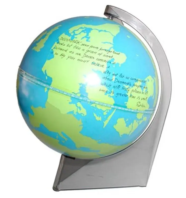 Piet Hein's Danmarks-Globus: 15 cm af Piet Hein
