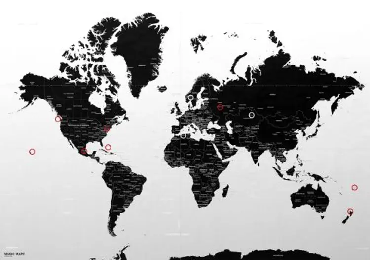 Magic World Map: Large 140 x 100 cm af Palomar