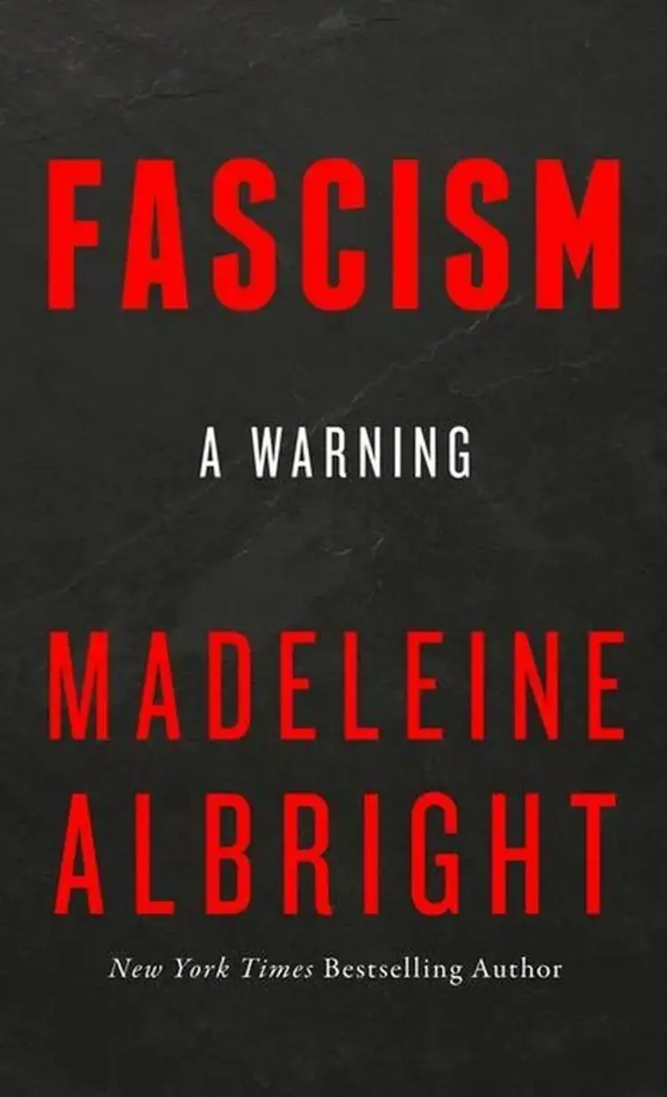 Fascism: A Warning af Madeleine Albright