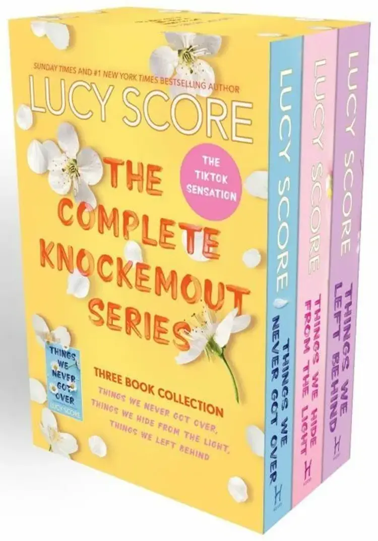 Knockemout Series Boxset: Things We Never Got Over, Things We Hide From The Light, Things We Left Behind af Lucy Score