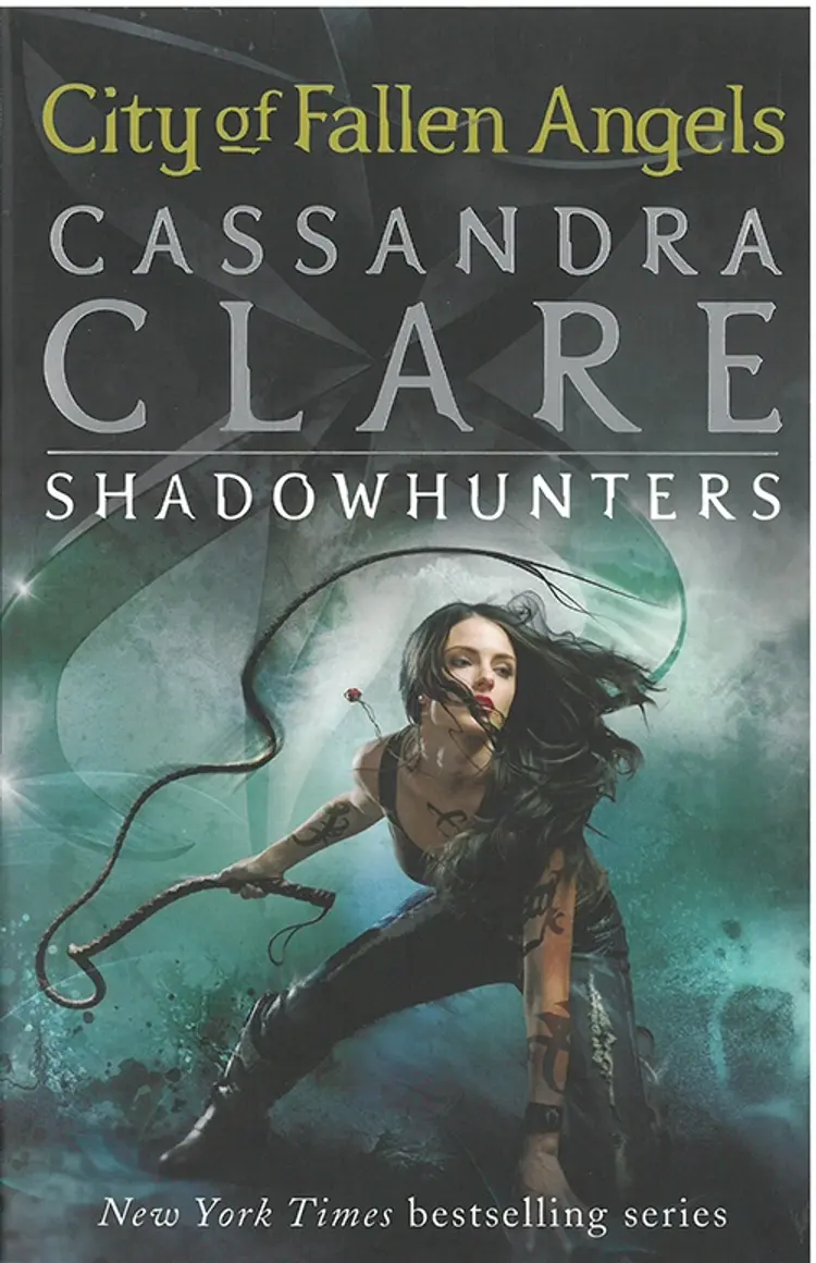 City of Fallen Angels af Cassandra Clare
