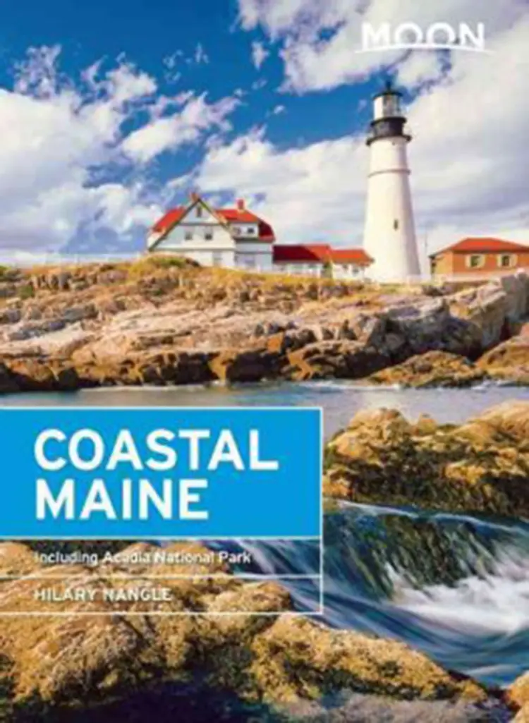 Coastal Maine af Hilary Nangle