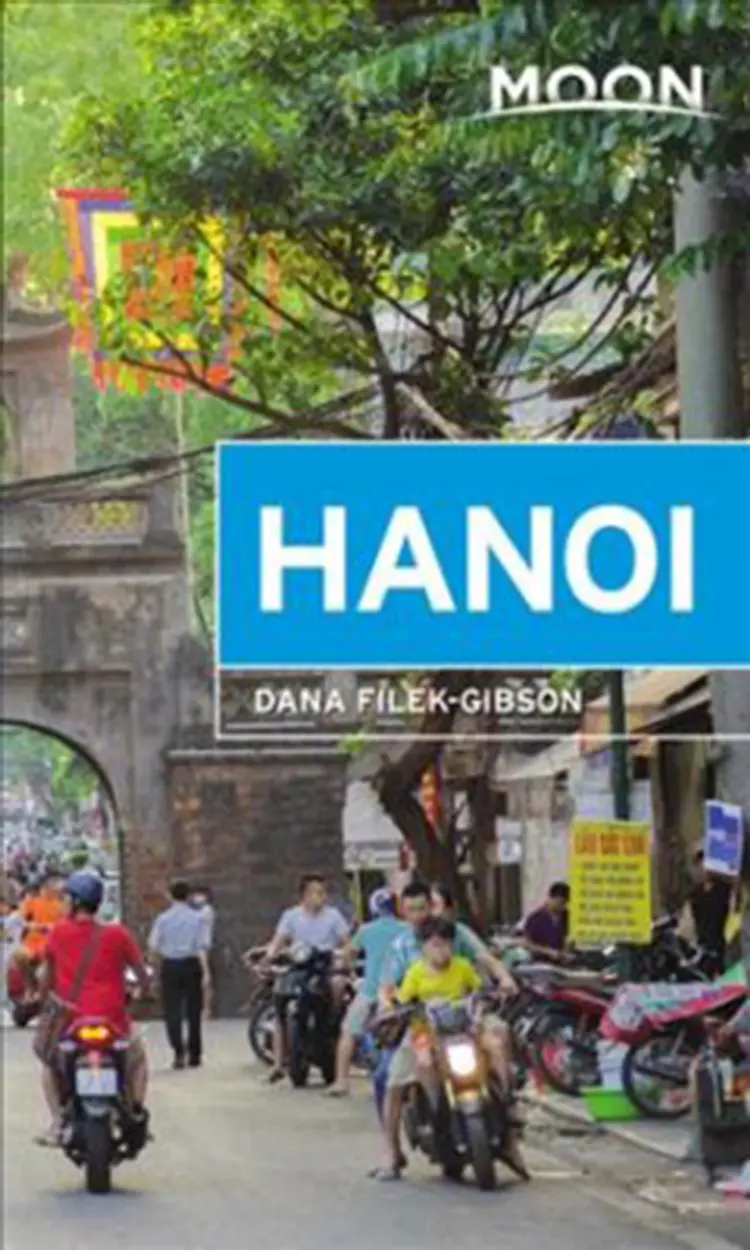 Hanoi: including Ha Long Bay af Dana Filek-Gibson