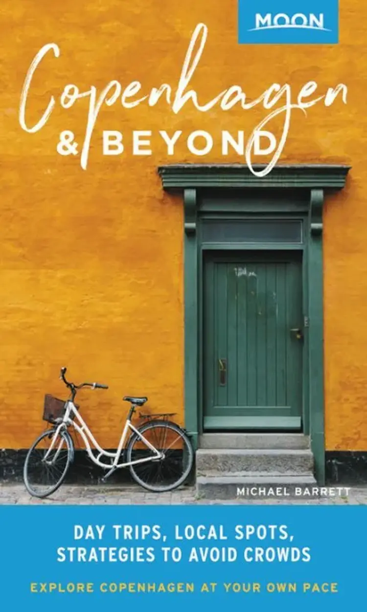 Copenhagen & Beyond: Day Trips, Local Spots, Strategies to Avoid Crowds af Michael Barrett